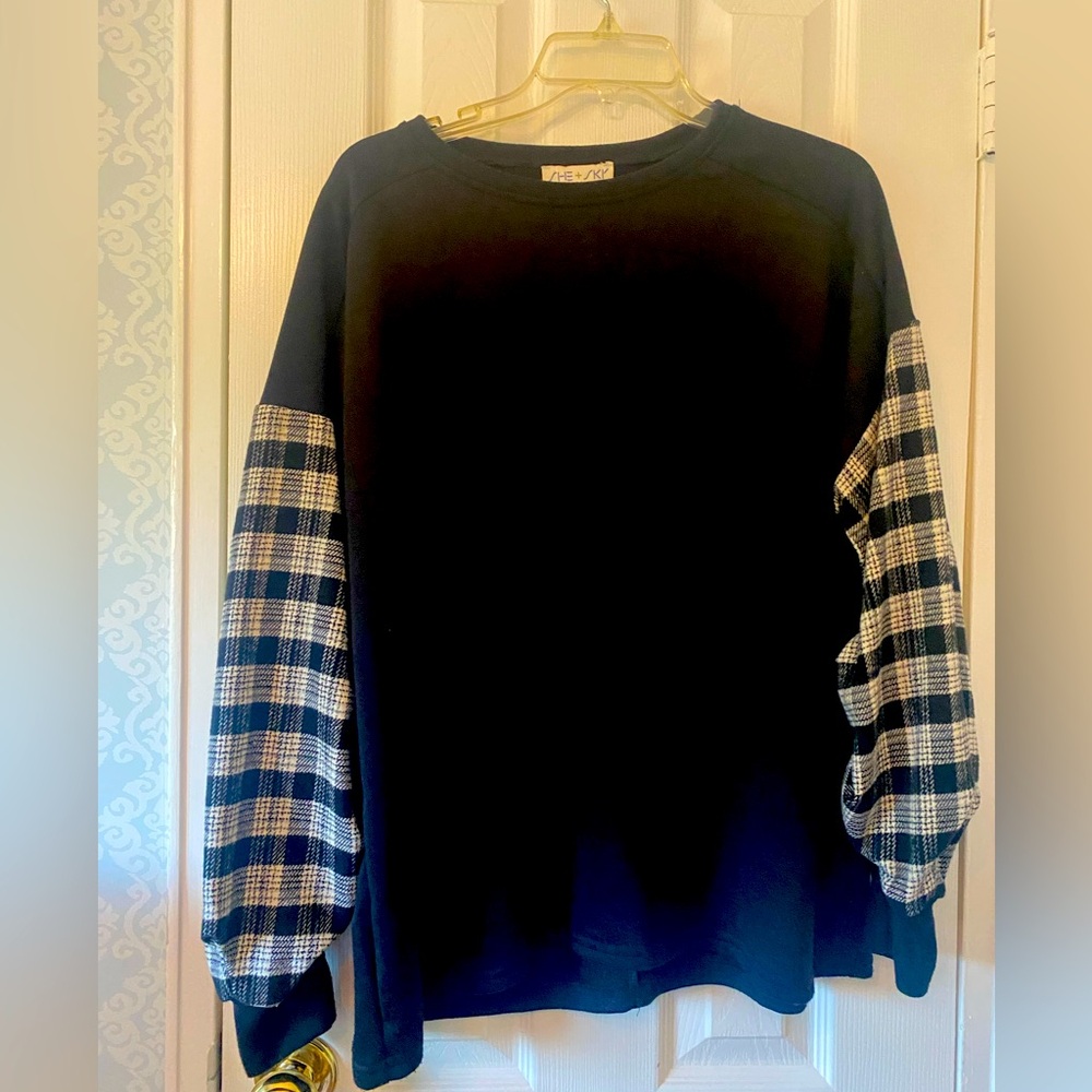 Black and Plaid Long Sleeve Top